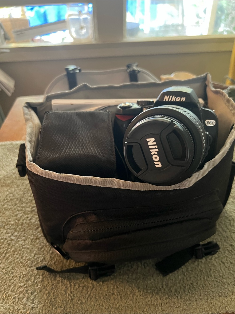 NOS 2008 Brand New Nikon Black D60 Camera Case includes all Pristine Condition